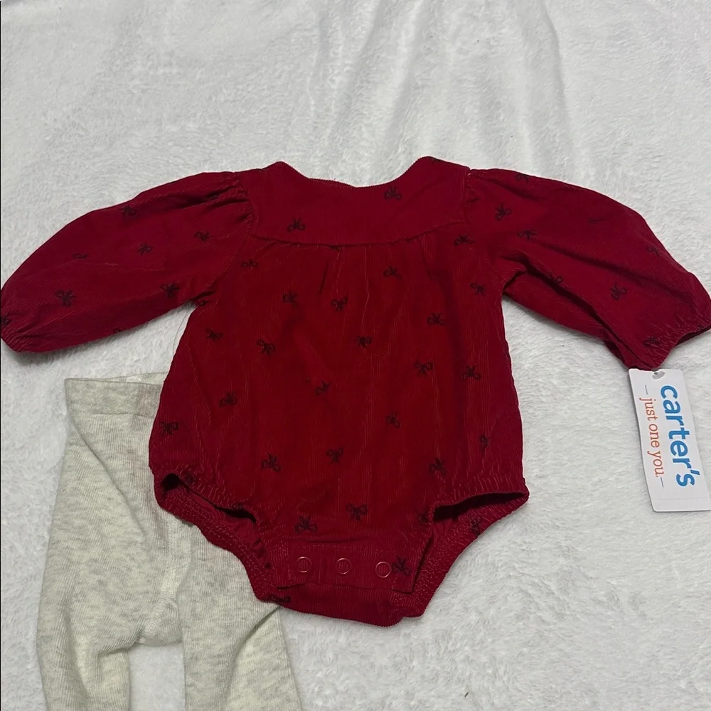 Carter’s | size newborn | 2 piece set